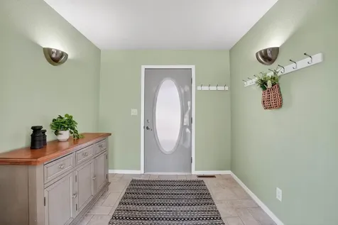 1319 Leitha Terrace Waverly IA 50677