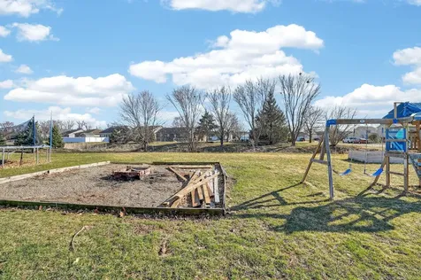 1319 Leitha Terrace Waverly IA 50677