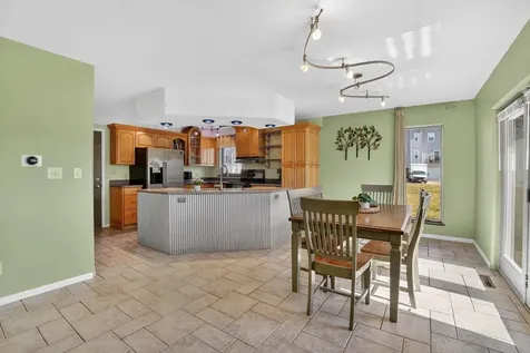 1319 Leitha Terrace Waverly IA 50677