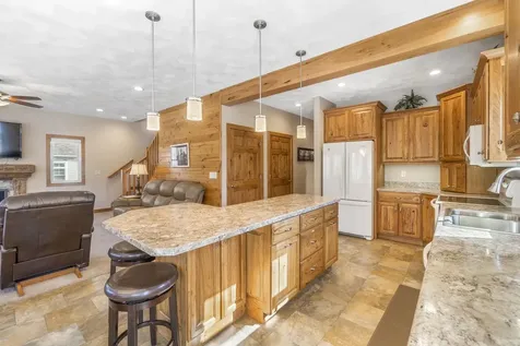 22598 262nd Street Delhi IA 52223