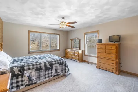 22598 262nd Street Delhi IA 52223