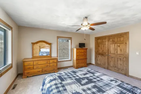 22598 262nd Street Delhi IA 52223