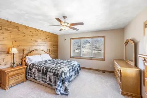 22598 262nd Street Delhi IA 52223