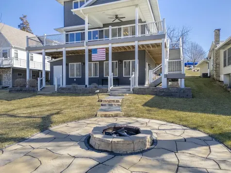22598 262nd Street Delhi IA 52223