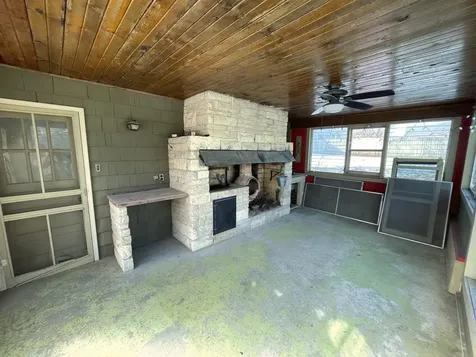 1816 Tremont Street Cedar Falls IA 50613