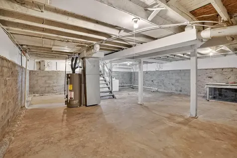 516 Cutler Street Waterloo IA 50703