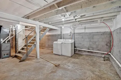 516 Cutler Street Waterloo IA 50703