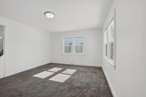 516 Cutler Street Waterloo IA 50703