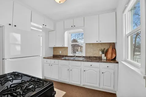 516 Cutler Street Waterloo IA 50703