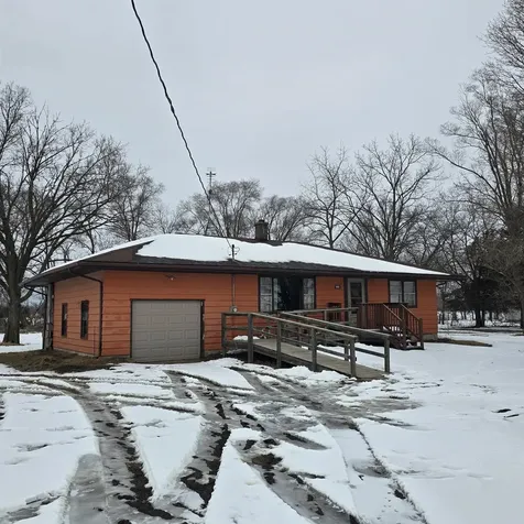 1905 Cleveland Avenue Charles City IA 50616