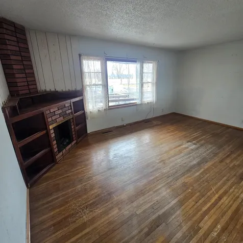 1905 Cleveland Avenue Charles City IA 50616