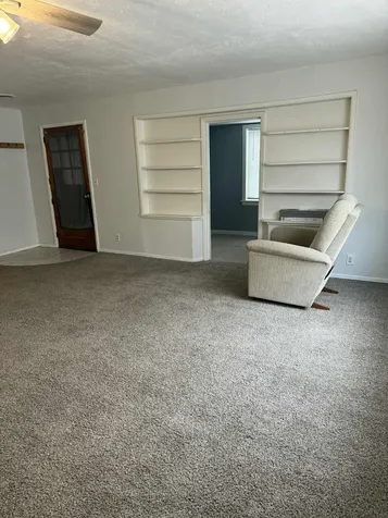 255 E Monroe Winthrop IA 50682