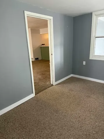 255 E Monroe Winthrop IA 50682
