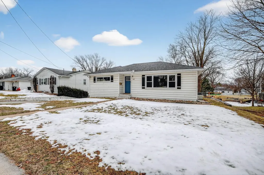 1421 Rainbow Drive Cedar Falls IA 50613