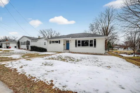 1421 Rainbow Drive Cedar Falls IA 50613