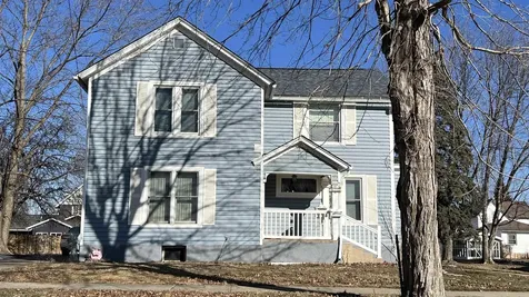 423 W Spring Street New Hampton IA 50659