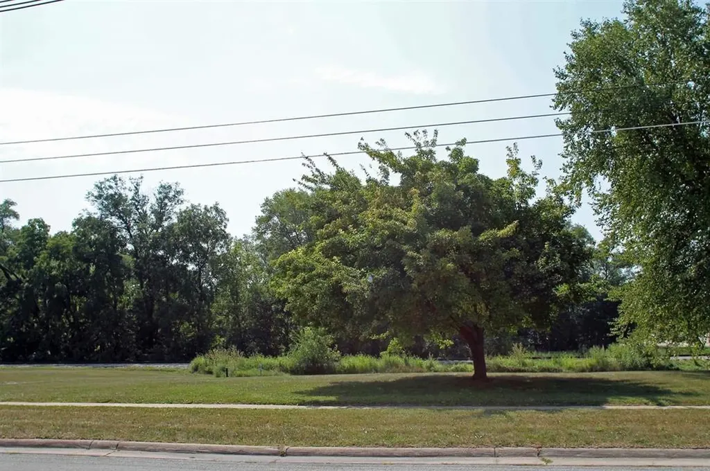 801 NW 7th Avenue Waverly IA 50677