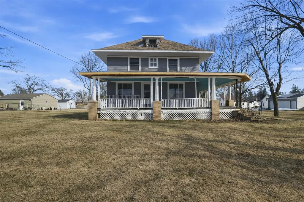 613 Washington Street Eldora IA 50627