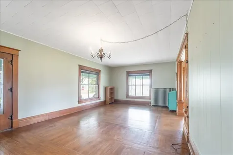 613 Washington Street Eldora IA 50627