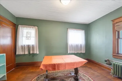613 Washington Street Eldora IA 50627
