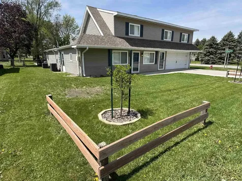 104 Maple Street Janesville IA 50647