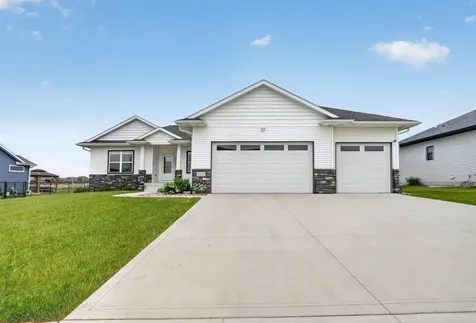 4923 Cohen Court Cedar Falls IA 50613