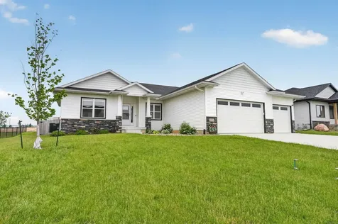 4923 Cohen Court Cedar Falls IA 50613