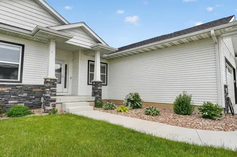 4923 Cohen Court Cedar Falls IA 50613