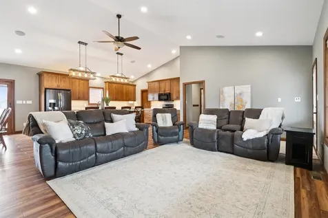 1009 Bremer Road Waverly IA 50677