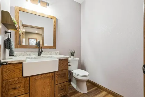 1009 Bremer Road Waverly IA 50677