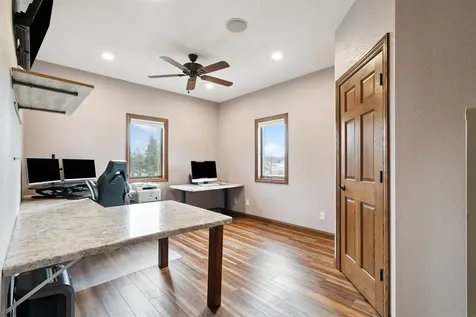 1009 Bremer Road Waverly IA 50677