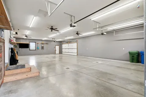 1009 Bremer Road Waverly IA 50677