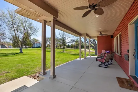 1009 Bremer Road Waverly IA 50677