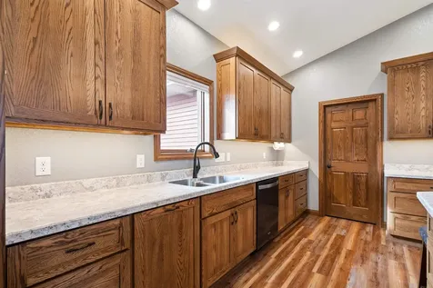 1009 Bremer Road Waverly IA 50677