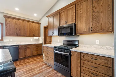 1009 Bremer Road Waverly IA 50677