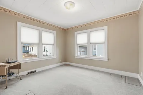 312 N Franklin Street Manchester IA 52057