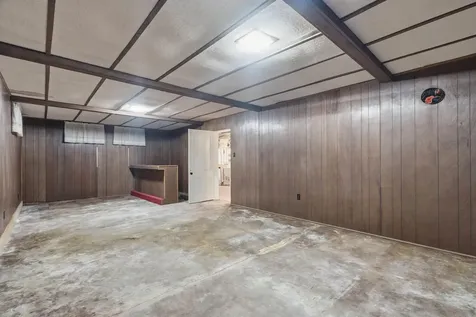 312 N Franklin Street Manchester IA 52057