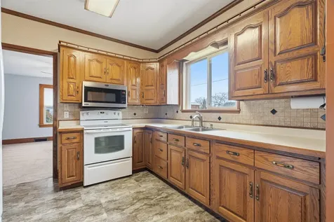 312 N Franklin Street Manchester IA 52057