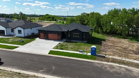 522 Sands Avenue Janesville IA 50647
