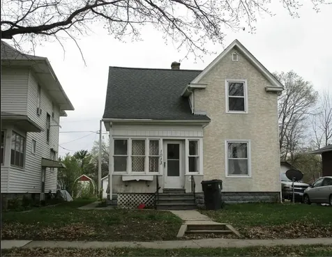 1013 W 6th Street Waterloo IA 50702
