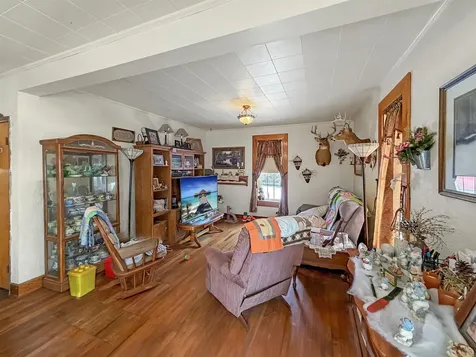 1950 F Avenue Gladbrook IA 50635