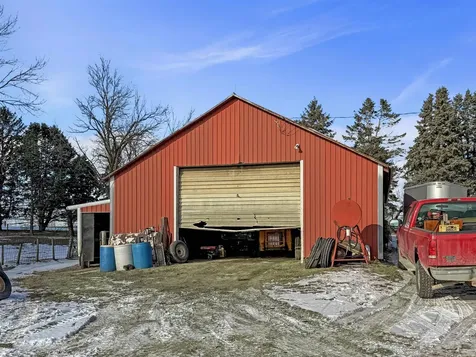 1950 F Avenue Gladbrook IA 50635