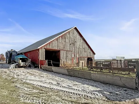 1950 F Avenue Gladbrook IA 50635