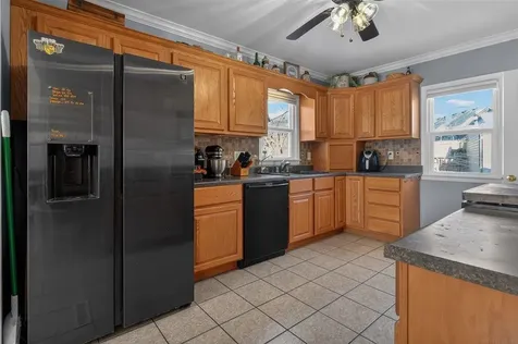 1300 SW 2nd Avenue Waverly IA 50677