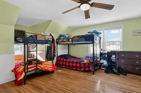1300 SW 2nd Avenue Waverly IA 50677