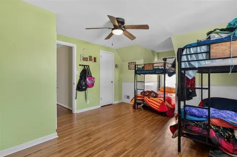 1300 SW 2nd Avenue Waverly IA 50677