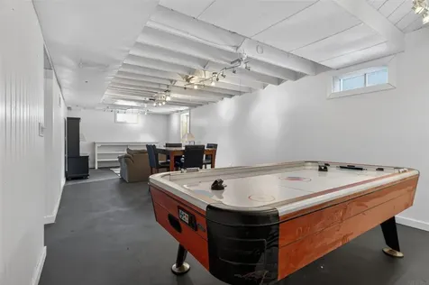 1300 SW 2nd Avenue Waverly IA 50677