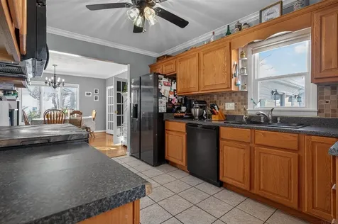 1300 SW 2nd Avenue Waverly IA 50677
