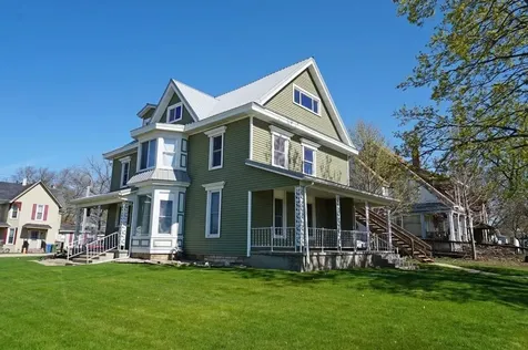 601 N Jackson Street Charles City IA 50616