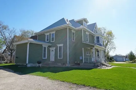 601 N Jackson Street Charles City IA 50616